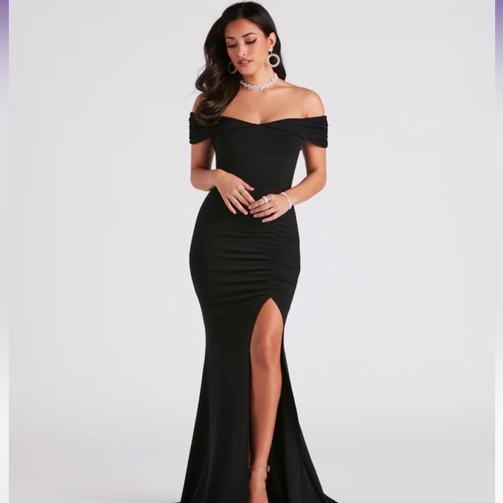 Windsor Samantha Formal Crepe Slit Dress